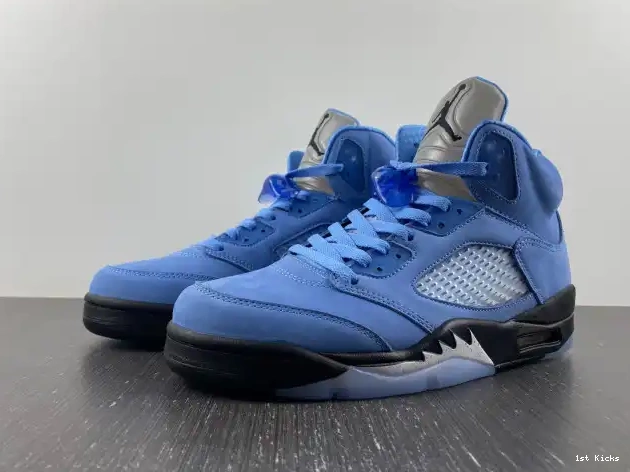 1st Kicks DV1310-401 Jordan UNC 5 Air 0623